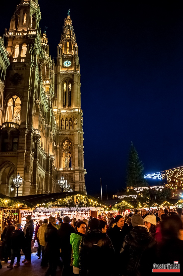 Віденська ратуша на Різдво