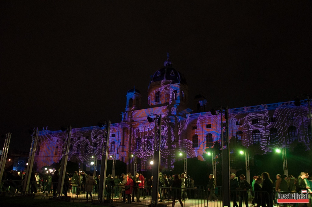 Wien leuchtet 2015 - Naturhistorisches Museum