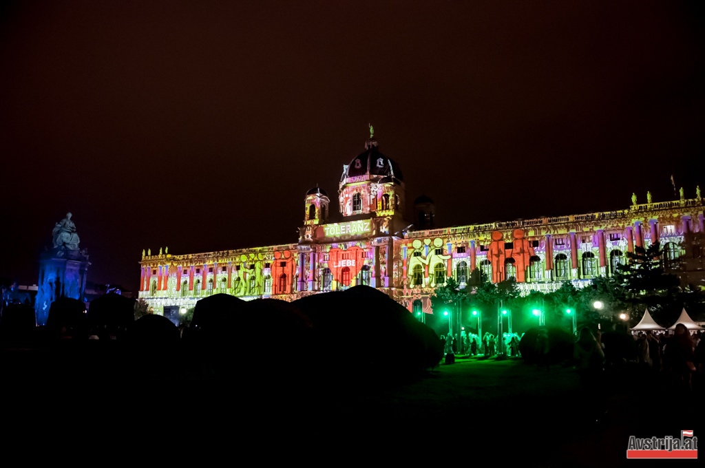 Wien leuchtet 2015 - Naturhistorisches Museum