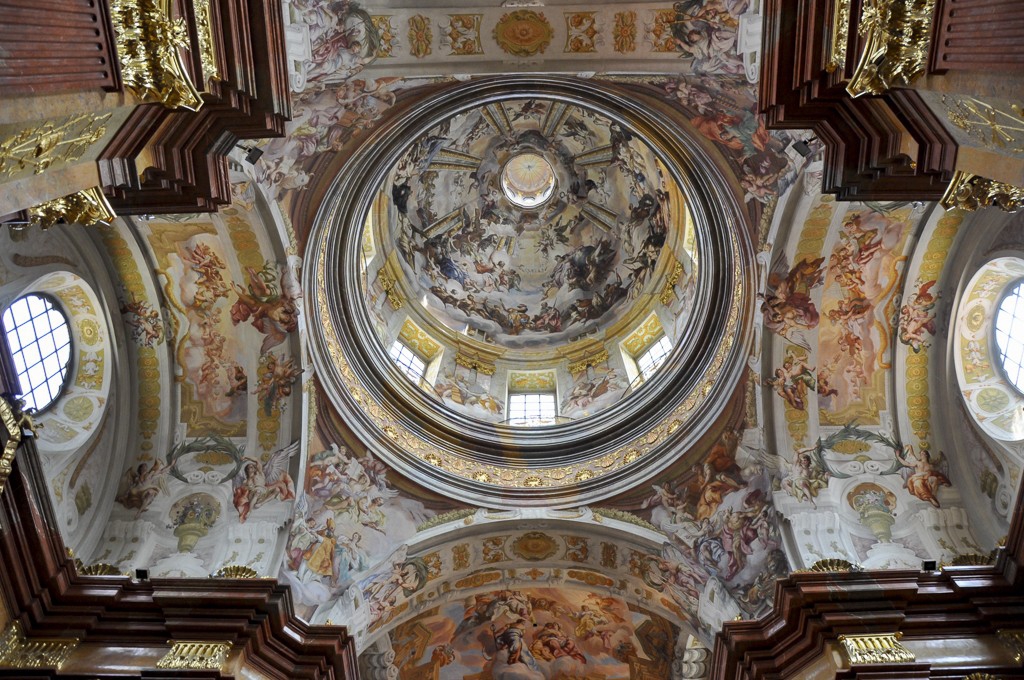 Купол церкви Святых Петра и Павла в монастыре Мельк