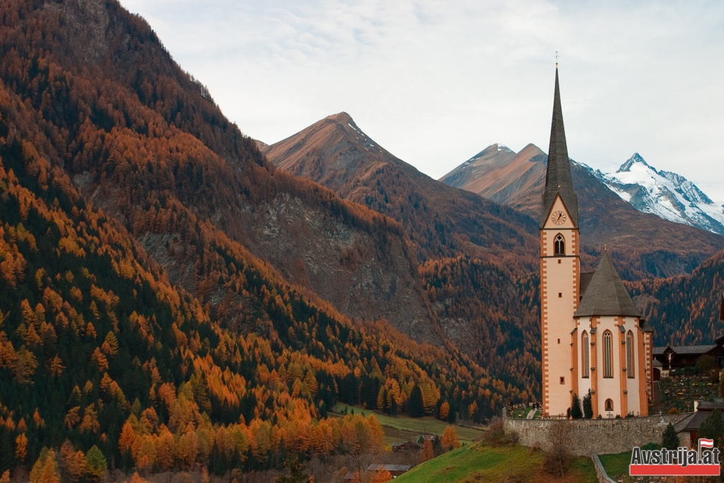 Хайлигенблут и Гросглокнер в Каринтии, Австрия