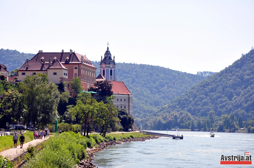 Монастырь Дюрнштайн в Нижней Австрии