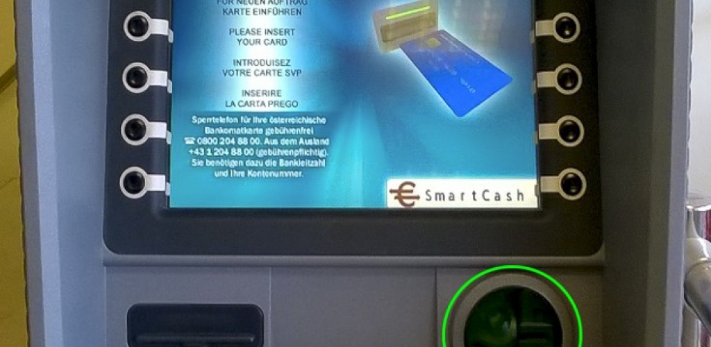Все чаще мошенники устанавливают скиммеры на банкоматы в Вене